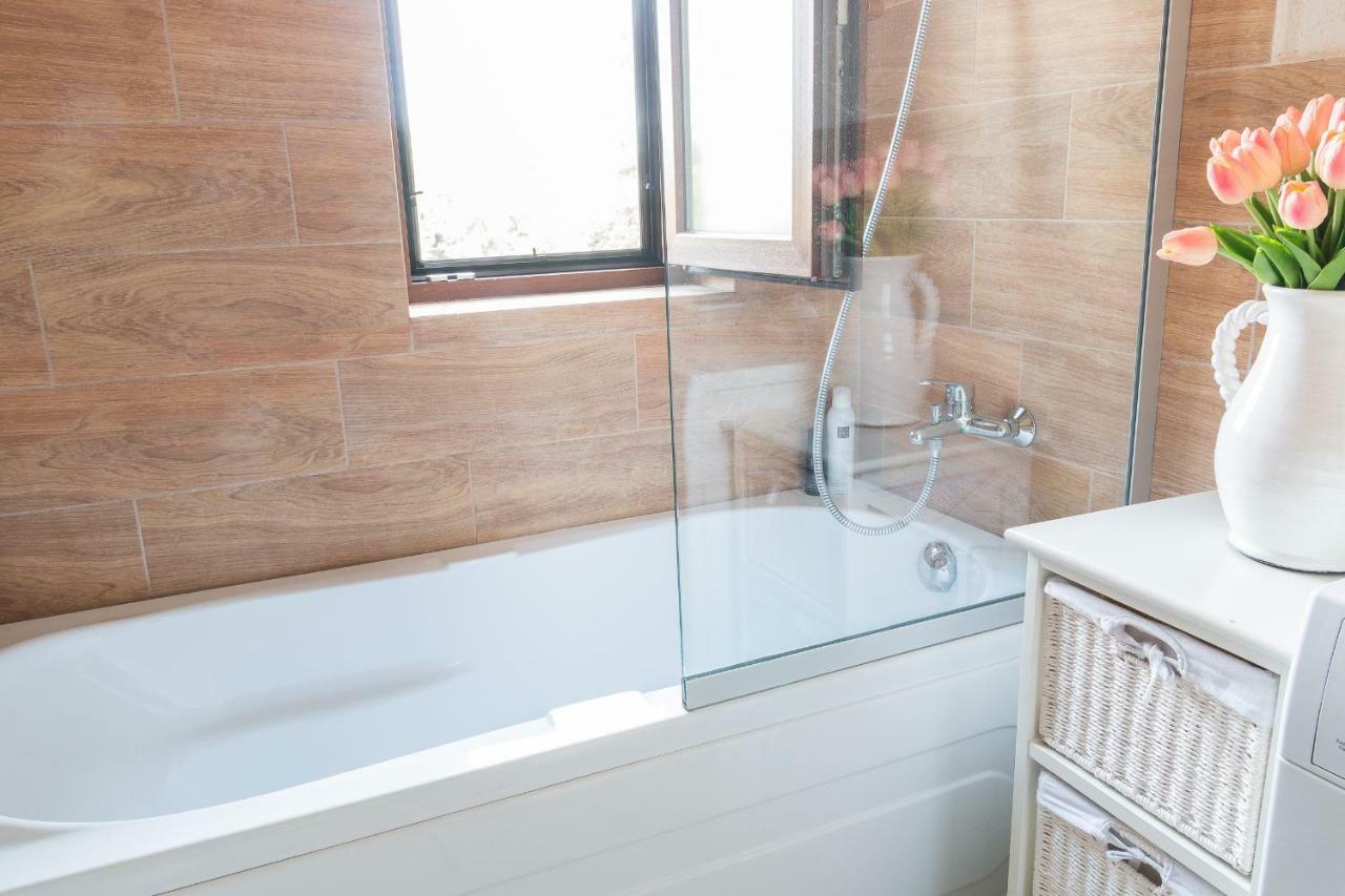 Cozy Flat In The Heart Of The City Oradea Eksteriør bilde